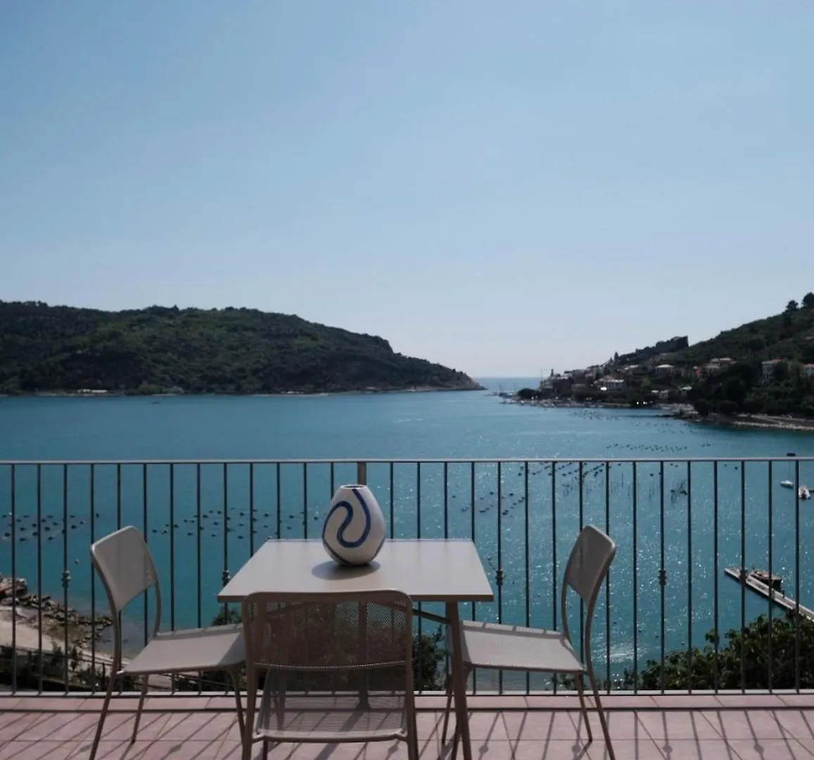 ** Aparthotel Residence I Gabbiani Portovenere Italy