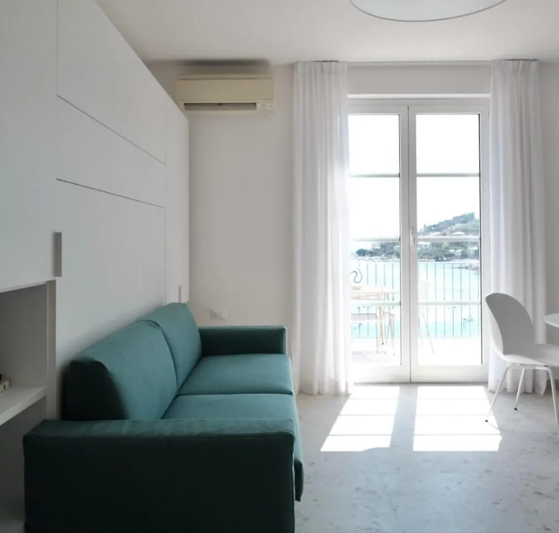 Hotel apartamentowy Residence I Gabbiani Porto Venere
